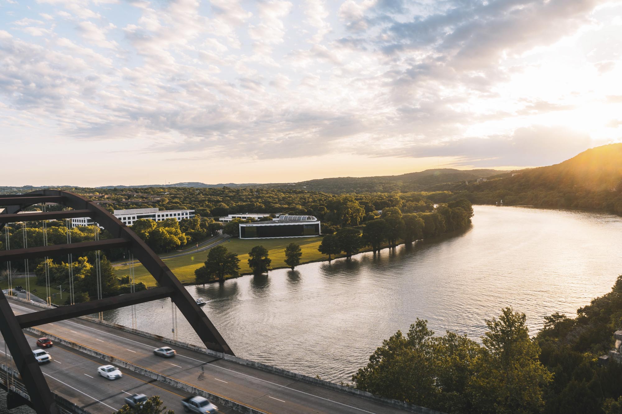 usecase-tx-austin-jeremy-banks-rCPgR6nos4s-unsplash